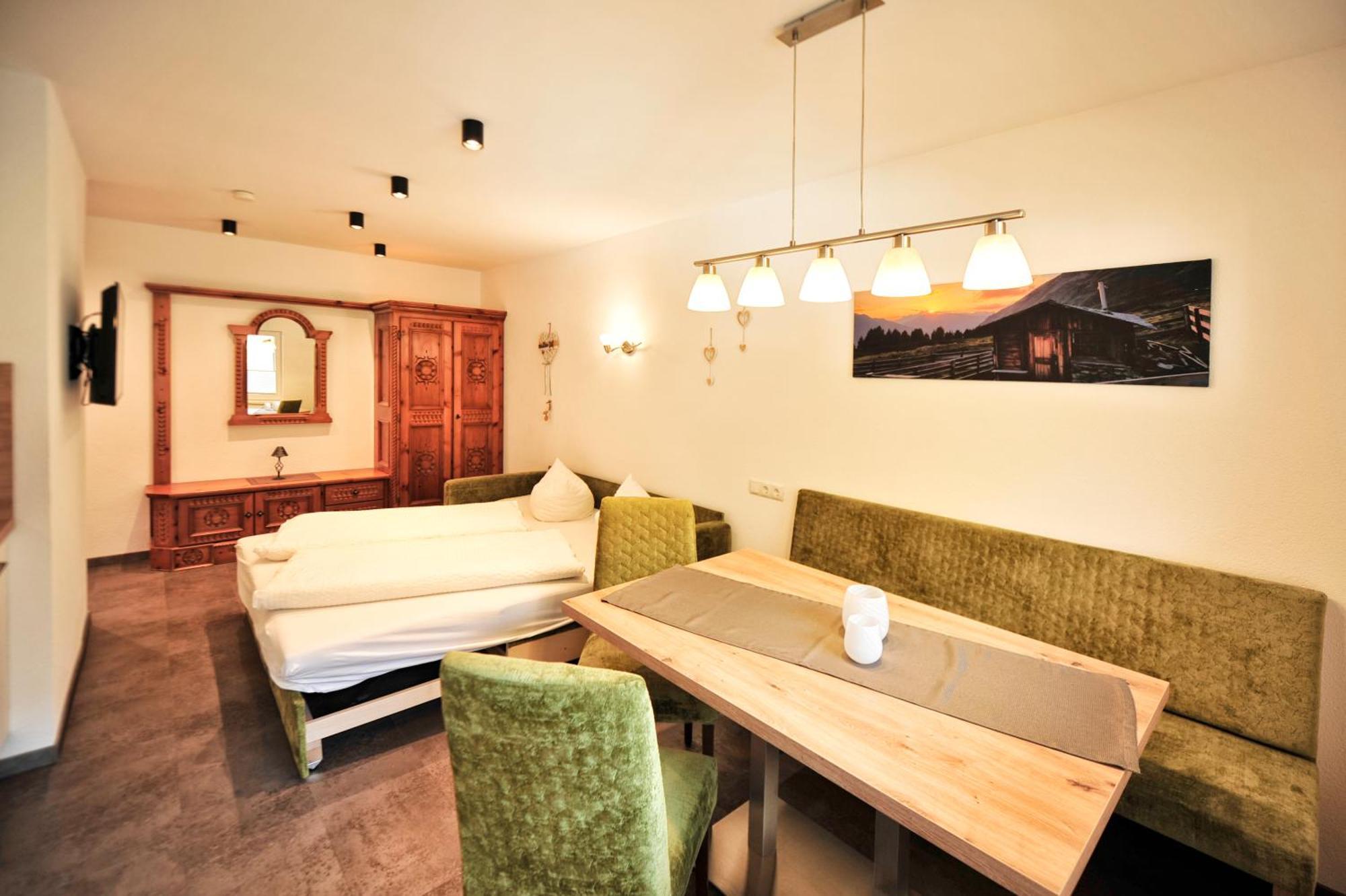 Baeckerei Schranz Bed & Breakfast Sankt Leonhard im Pitztal Luaran gambar