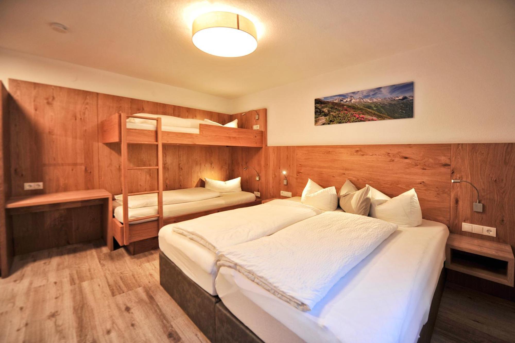 Baeckerei Schranz Bed & Breakfast Sankt Leonhard im Pitztal Luaran gambar