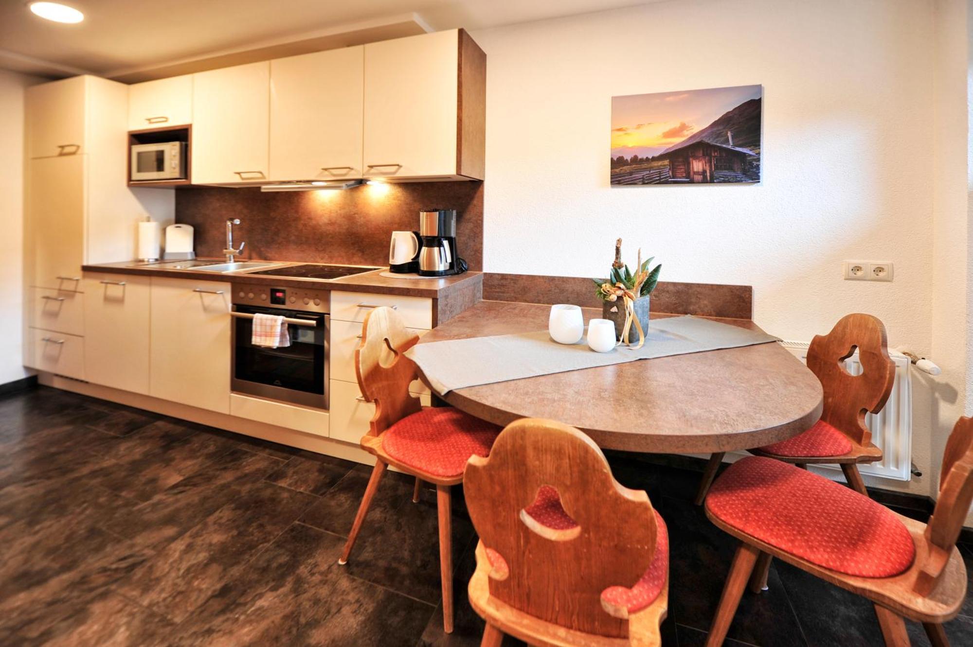Baeckerei Schranz Bed & Breakfast Sankt Leonhard im Pitztal Luaran gambar